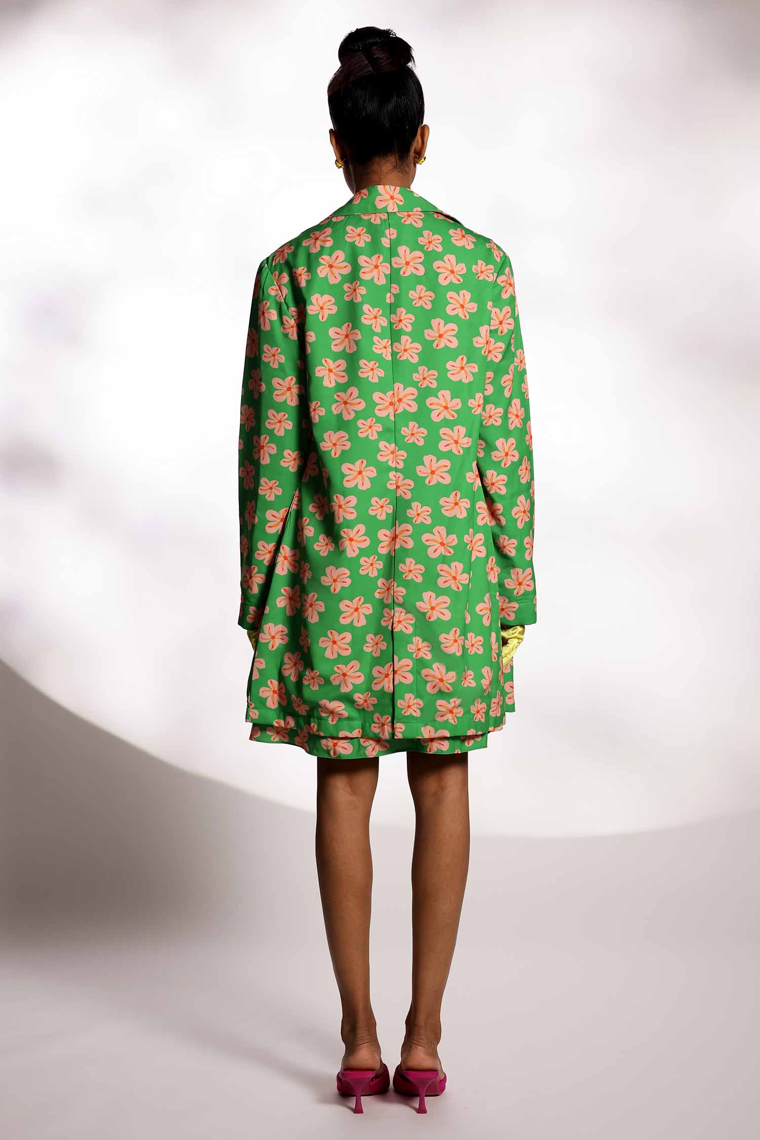 Green star print blazer