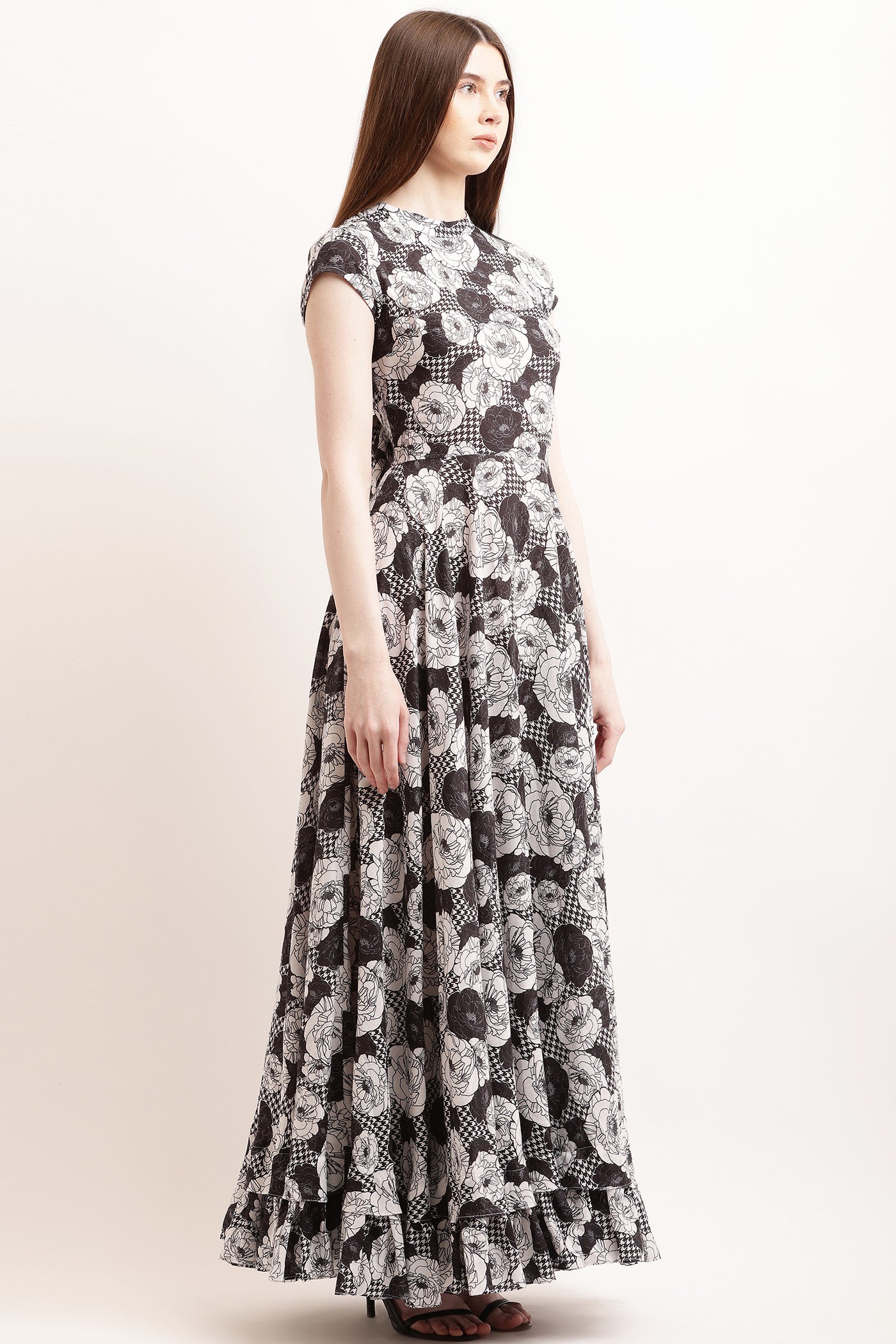 Bow Maxi White Printed Flower Jaal