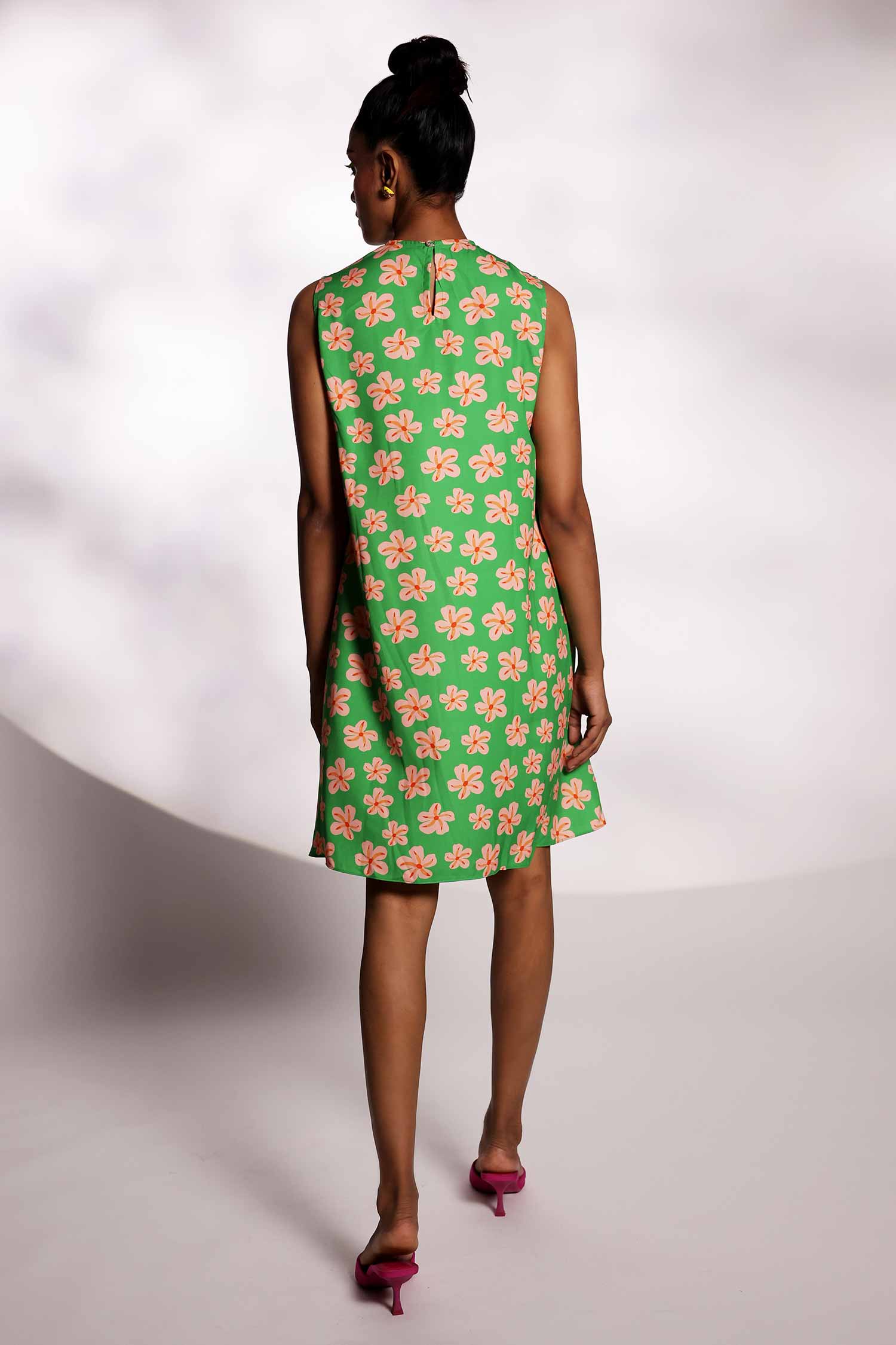 Green star print dress