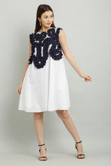 The Perfect White&Blue Dress
