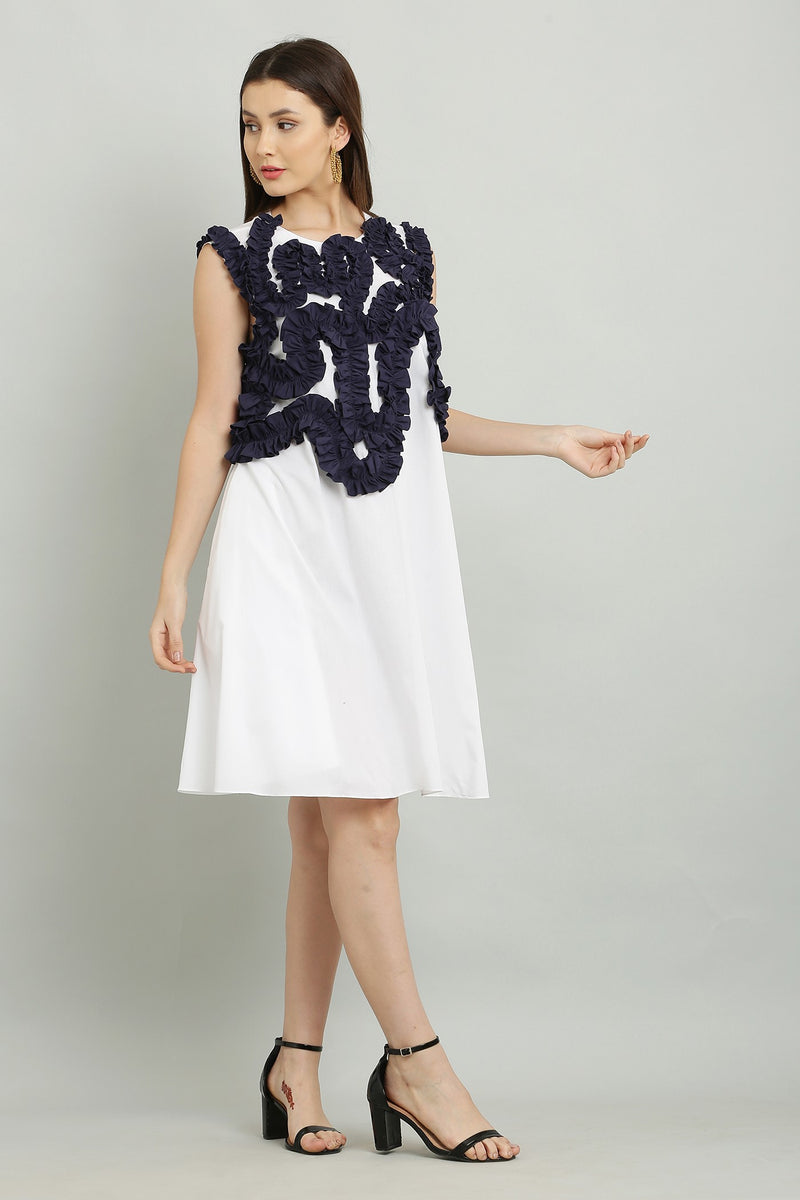 The Perfect White&Blue Dress