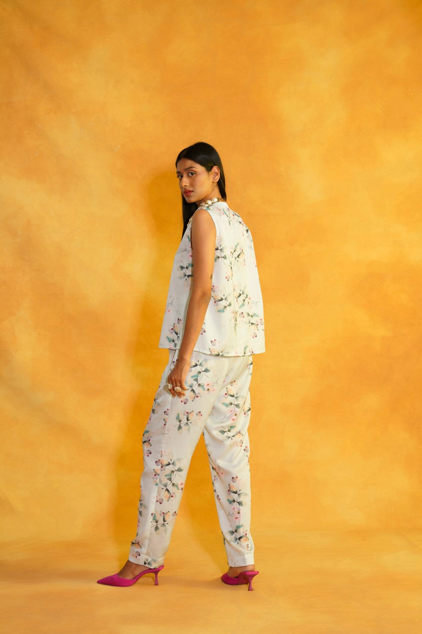 Zara Floral Print Trousers  Style With a Smile Link Up  Style Splash